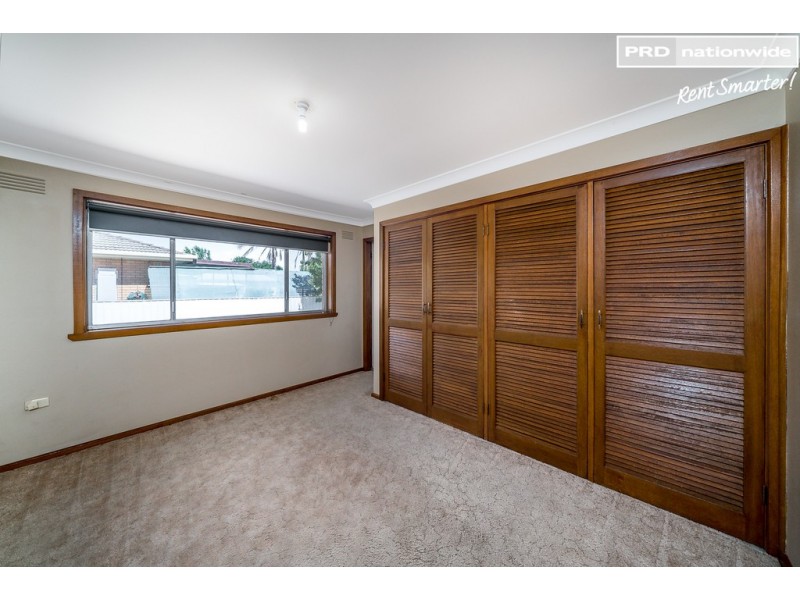 30 Gevena Crescent, Lake Albert NSW 2650