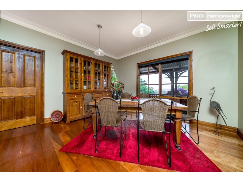 2 Baree Place, Kooringal NSW 2650