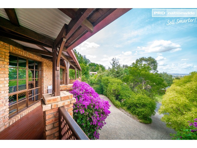 2 Baree Place, Kooringal NSW 2650