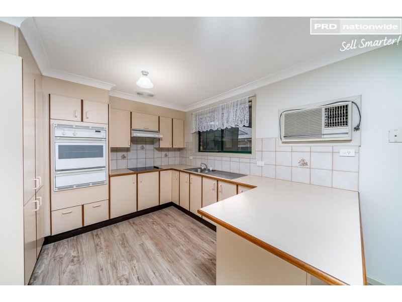 1/3 Travers Street, Wagga Wagga NSW 2650