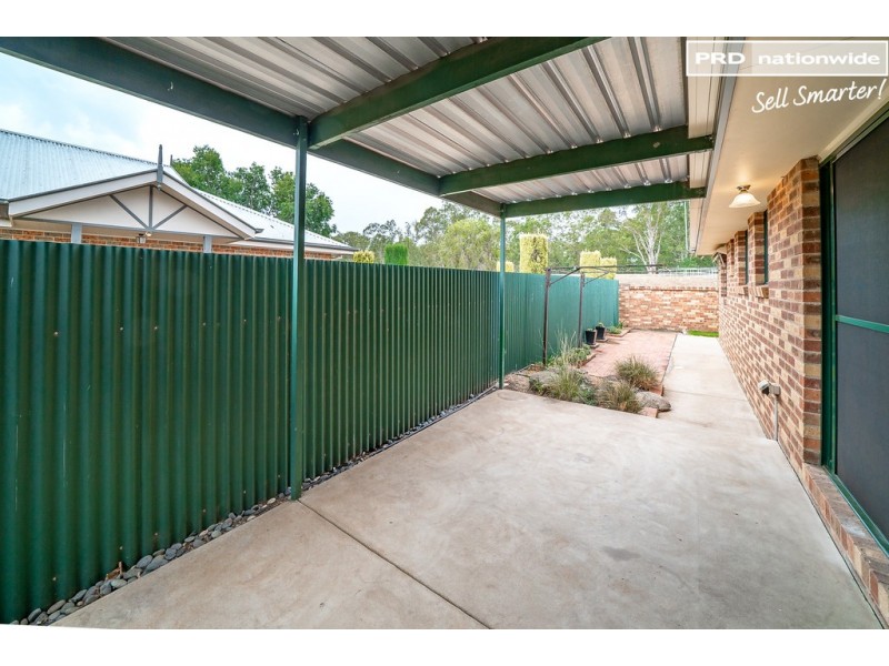 1/3 Travers Street, Wagga Wagga NSW 2650