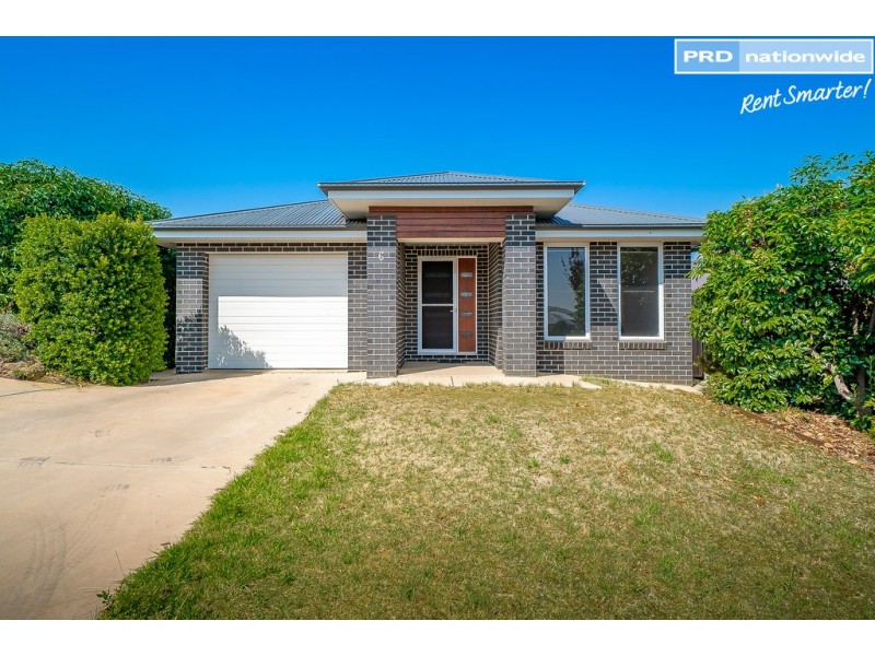 6/15 Murndal Place, Bourkelands NSW 2650