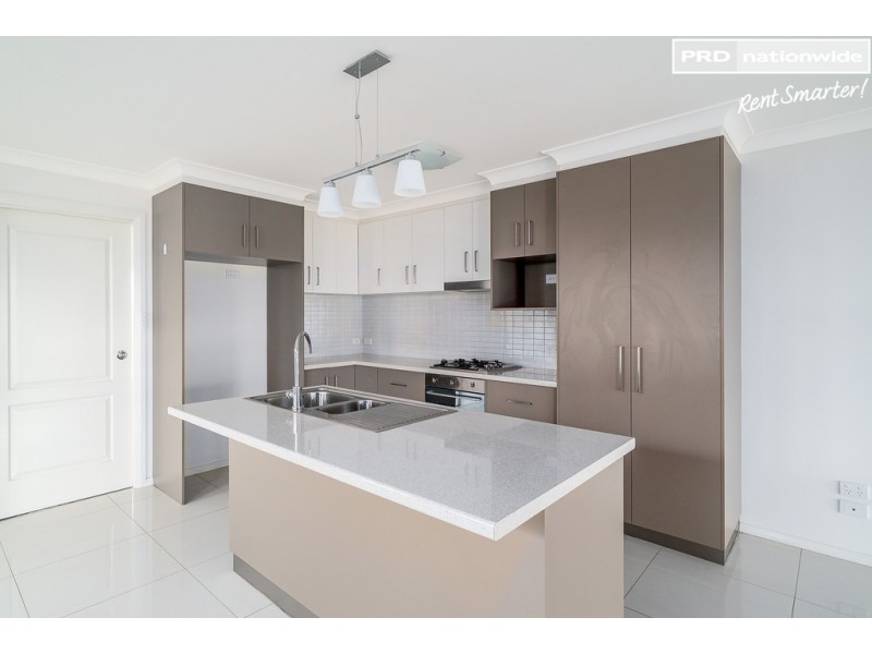 6/15 Murndal Place, Bourkelands NSW 2650