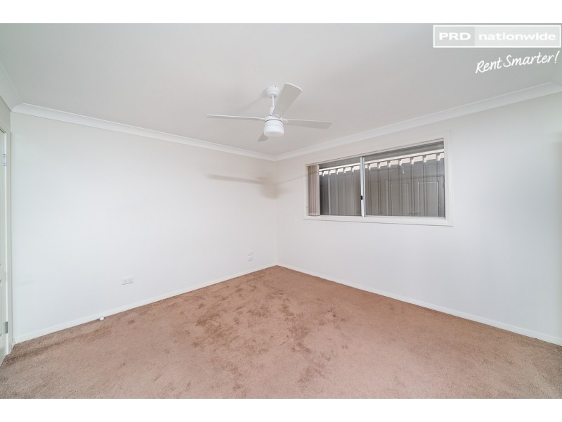 6/15 Murndal Place, Bourkelands NSW 2650