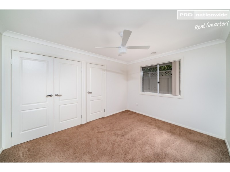 6/15 Murndal Place, Bourkelands NSW 2650