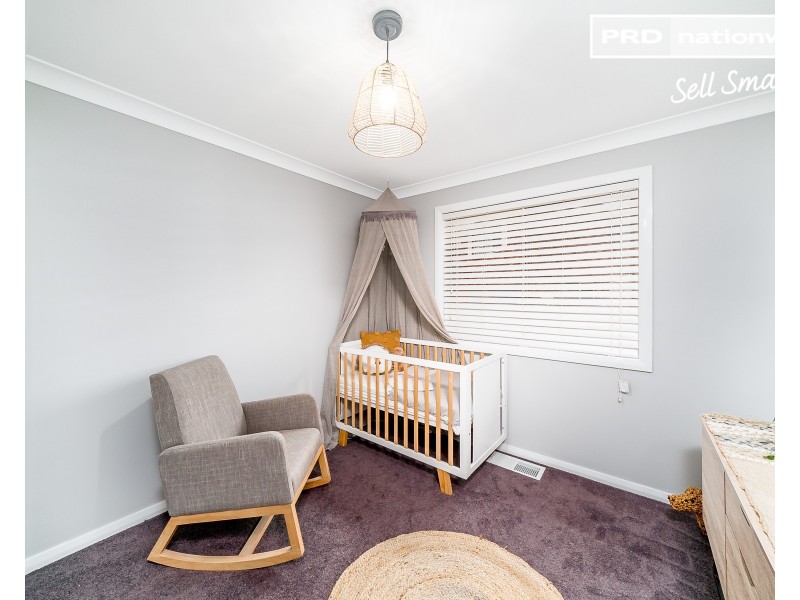 10 Ellwood Close, Bourkelands NSW 2650