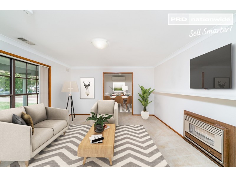 26 Balmoral Crescent, Lake Albert NSW 2650