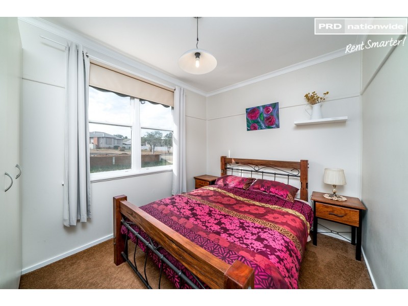 26 Northcott Parade, Mount Austin NSW 2650