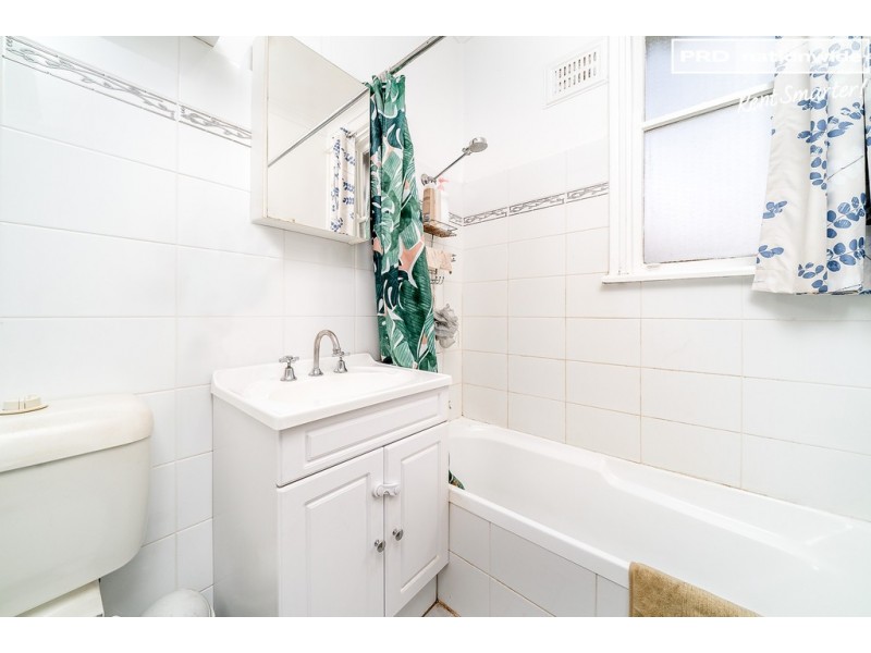 26 Northcott Parade, Mount Austin NSW 2650