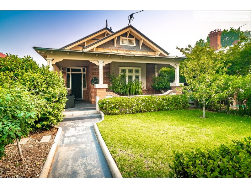 45 Kincaid Street, Wagga Wagga NSW 2650