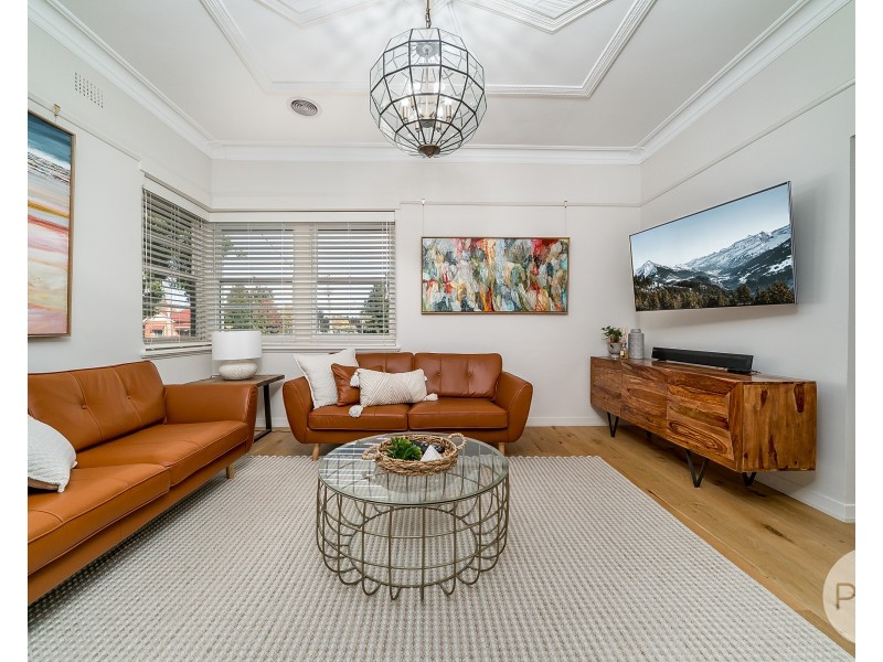 27 Dobbs Street, Wagga Wagga NSW 2650