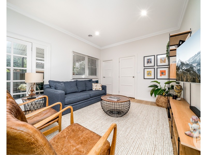 27 Dobbs Street, Wagga Wagga NSW 2650