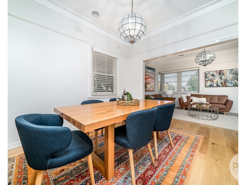 27 Dobbs Street, Wagga Wagga NSW 2650