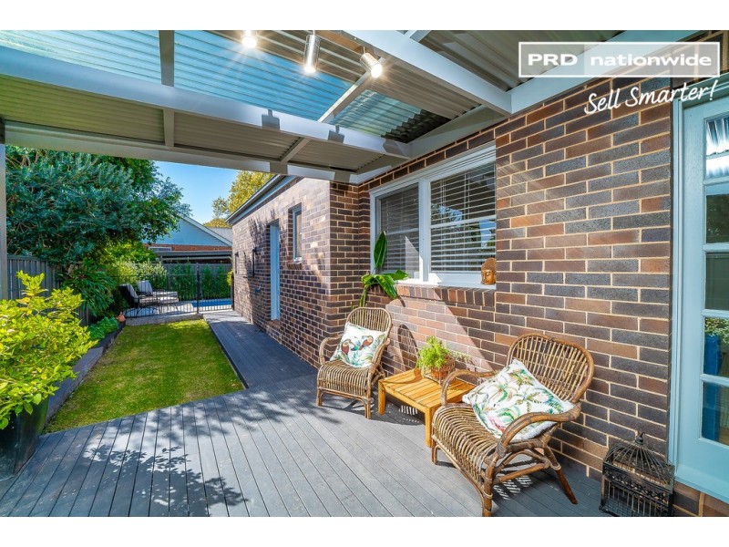 27 Dobbs Street, Wagga Wagga NSW 2650