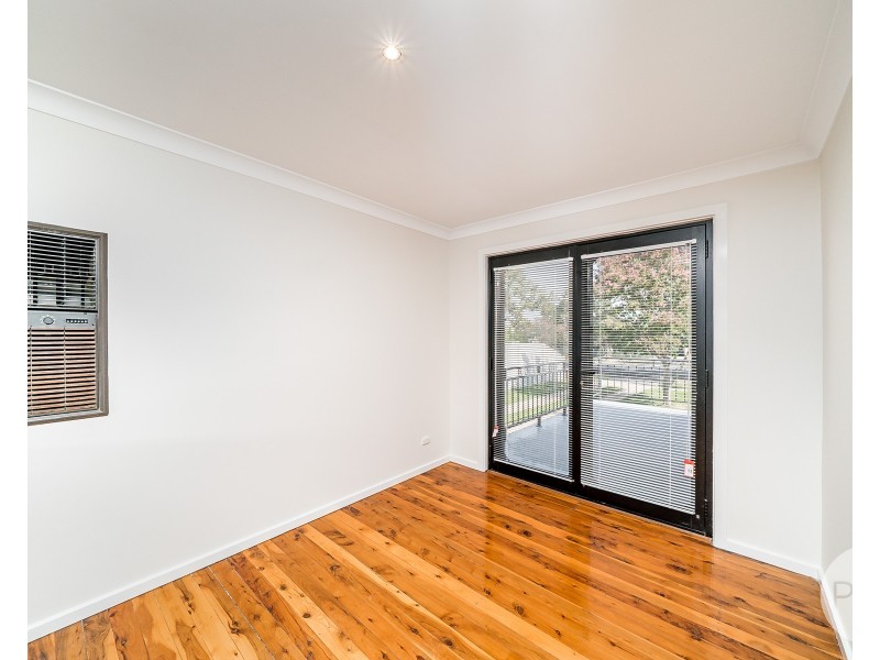 119 Main Street, Lake Albert NSW 2650
