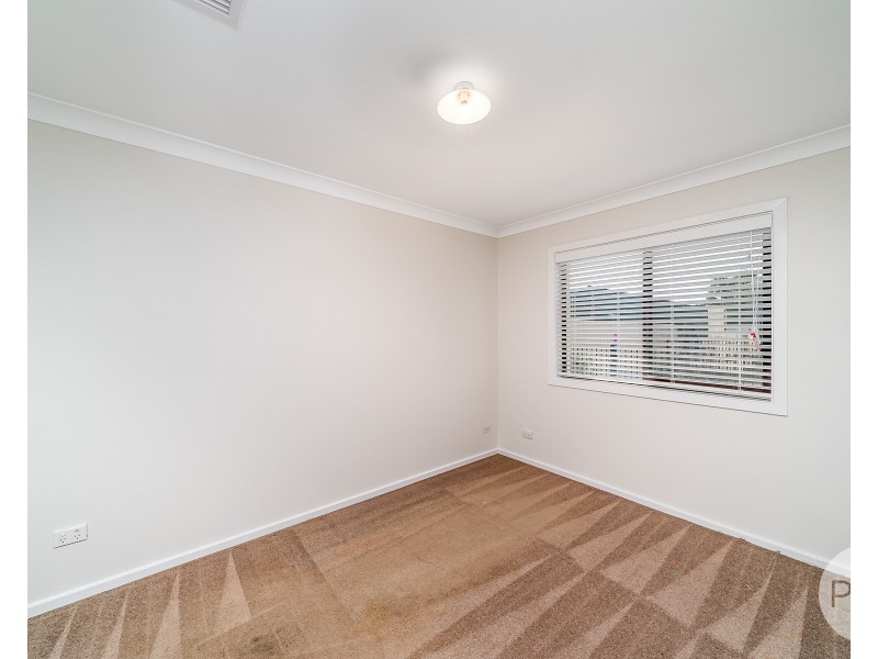 119 Main Street, Lake Albert NSW 2650