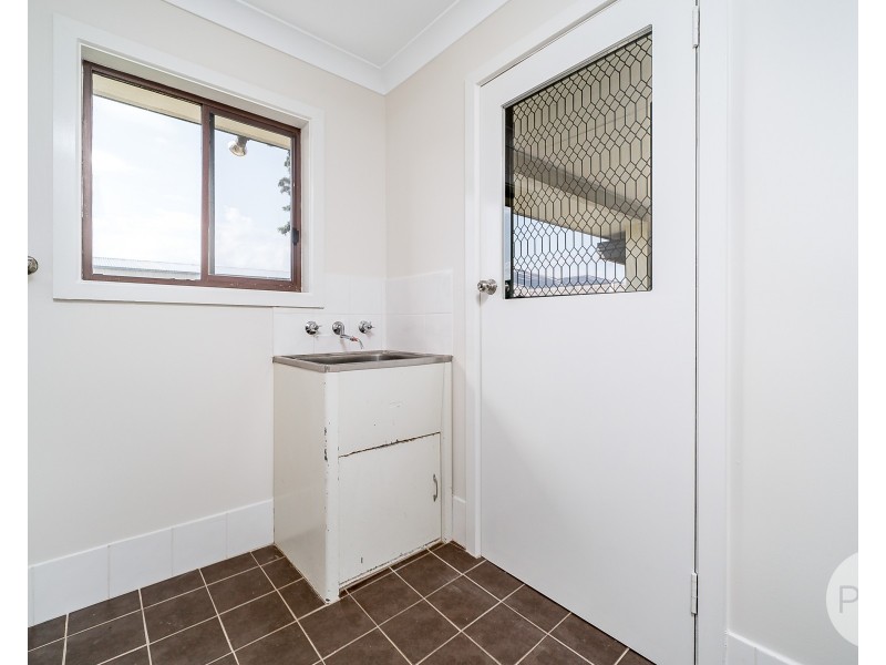 119 Main Street, Lake Albert NSW 2650