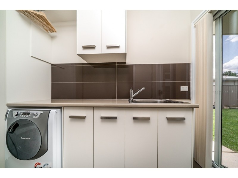 72 Messenger Avenue, Boorooma NSW 2650