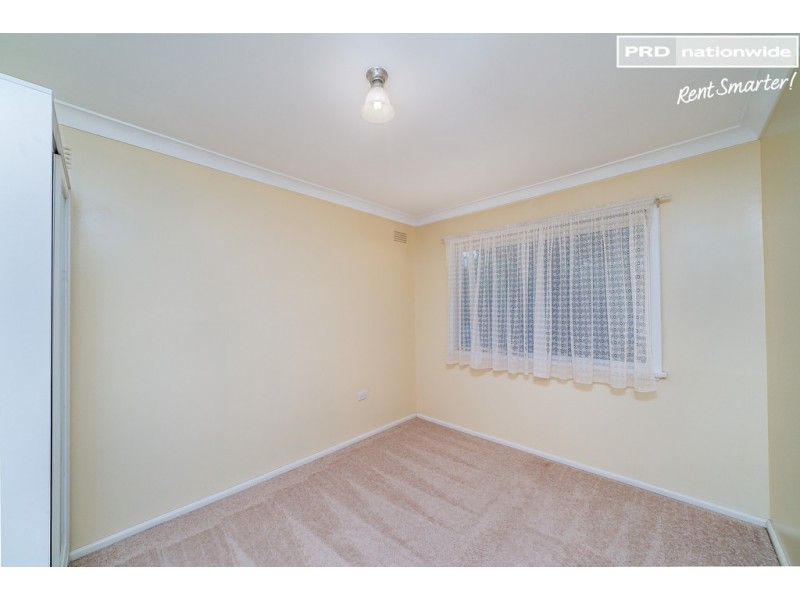 5 Cutler Avenue, Kooringal NSW 2650