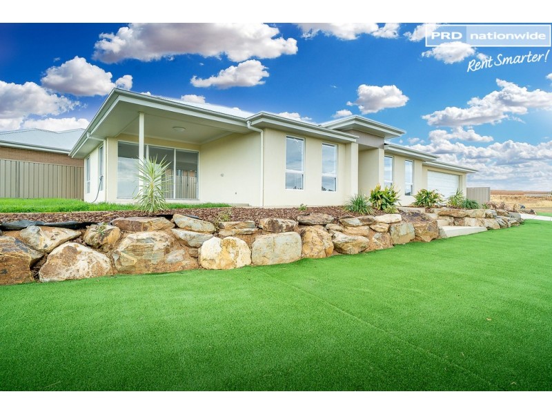 1 Dupree Boulevard, Lloyd NSW 2650