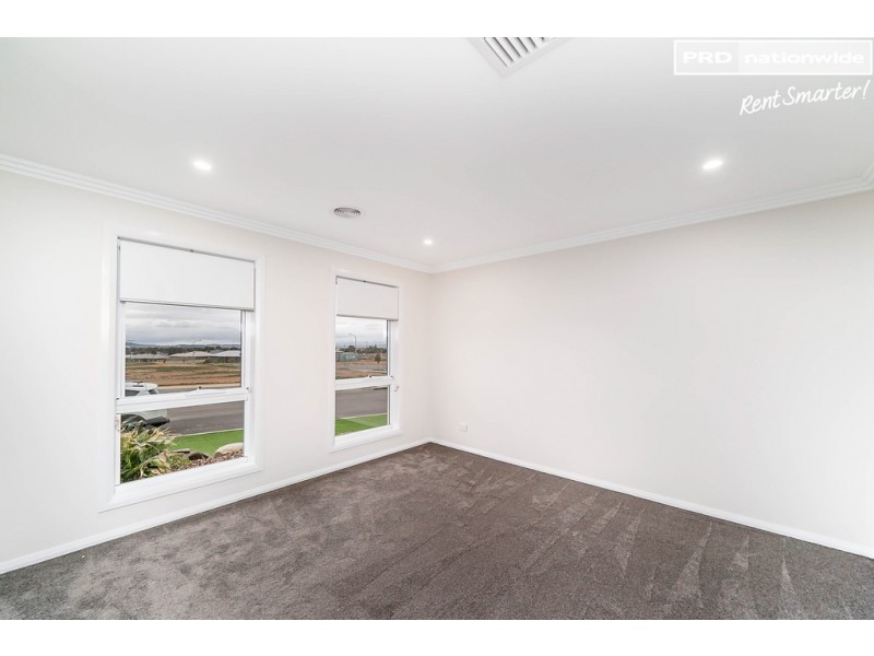 1 Dupree Boulevard, Lloyd NSW 2650