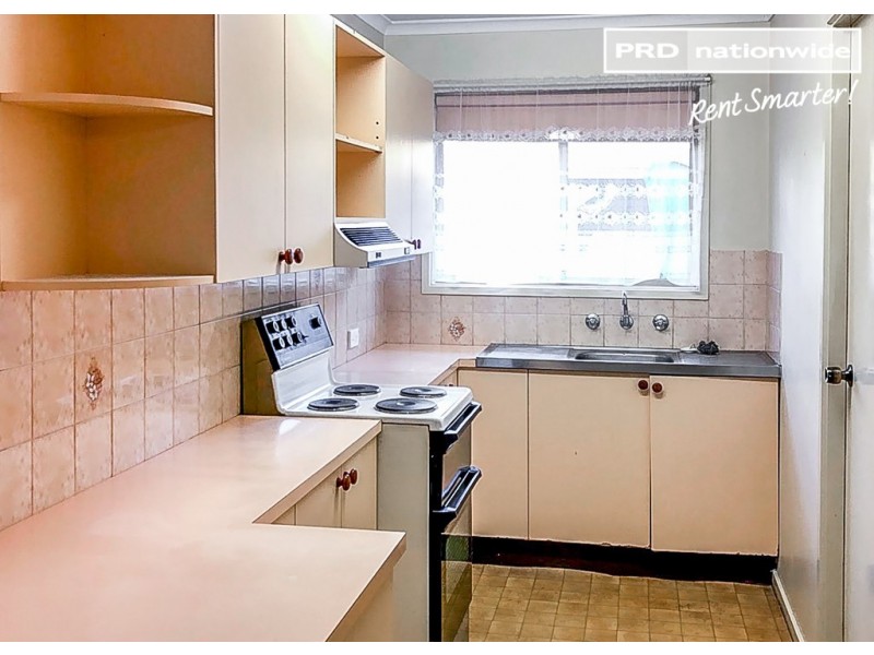 7/26 Ashmont Avenue, Tolland NSW 2650