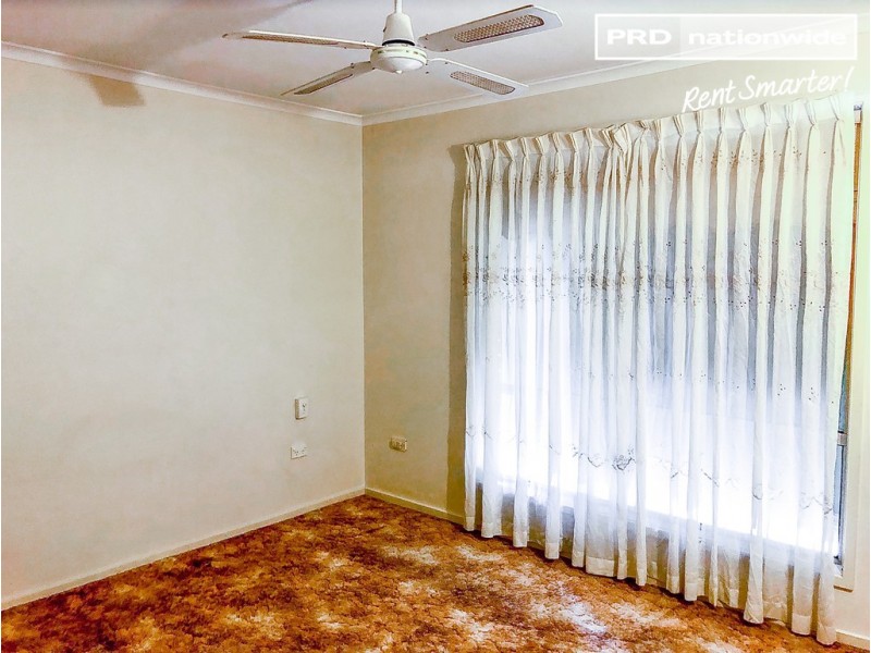 7/26 Ashmont Avenue, Tolland NSW 2650