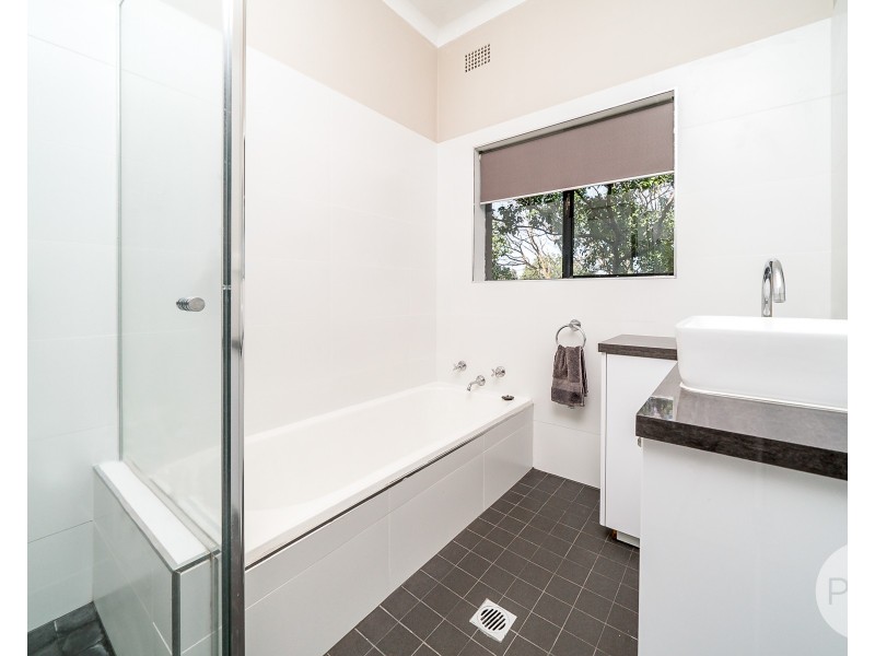 143 Hampden Avenue, North Wagga Wagga NSW 2650