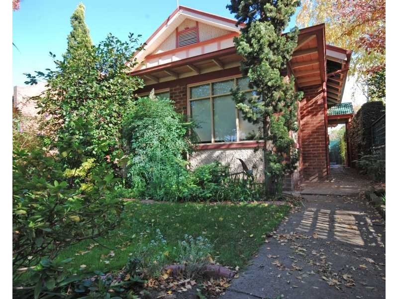 90 Peter Street, Wagga Wagga NSW 2650