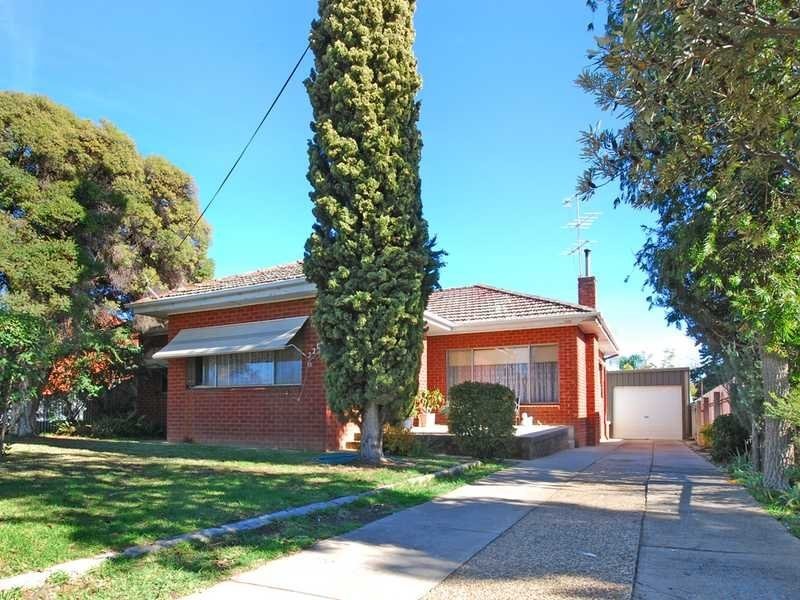 220 Bourke Street, Tolland NSW 2650