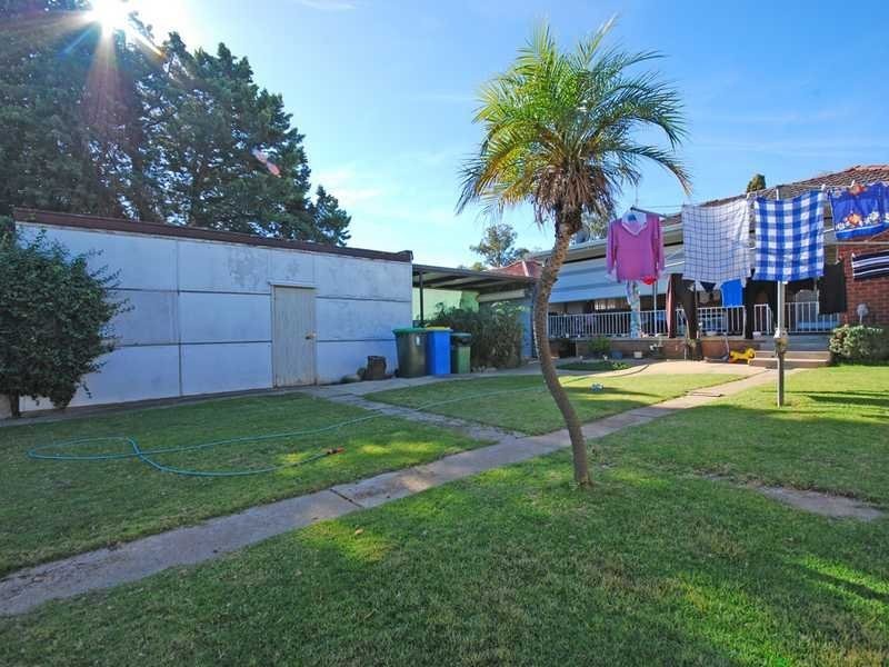 220 Bourke Street, Tolland NSW 2650