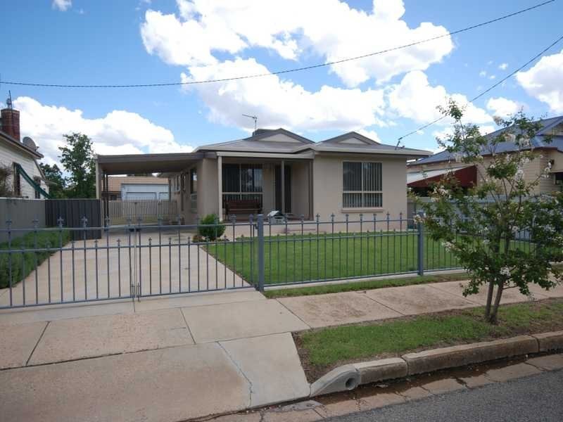 24 Broad Street, Wagga Wagga NSW 2650