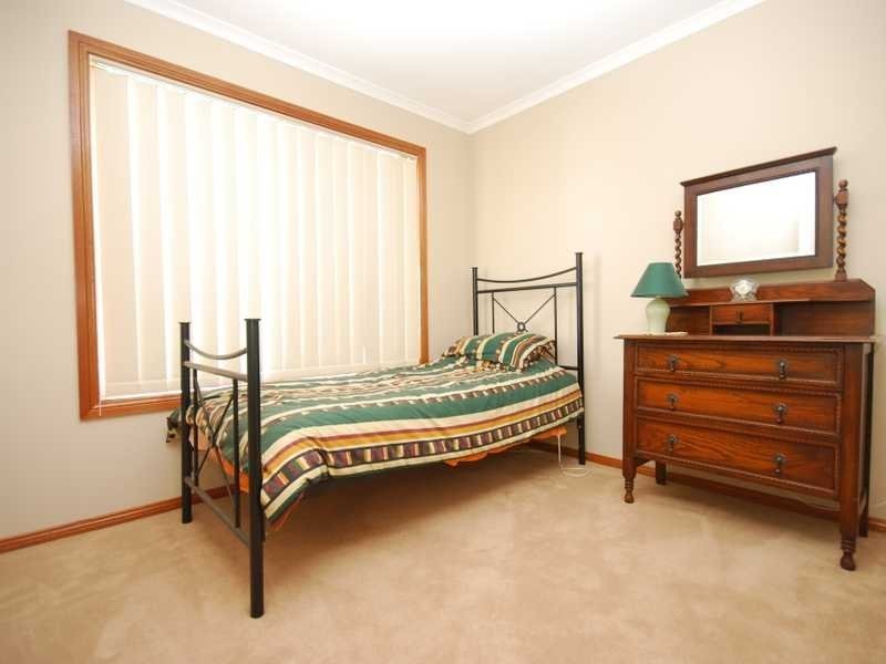 24 Broad Street, Wagga Wagga NSW 2650