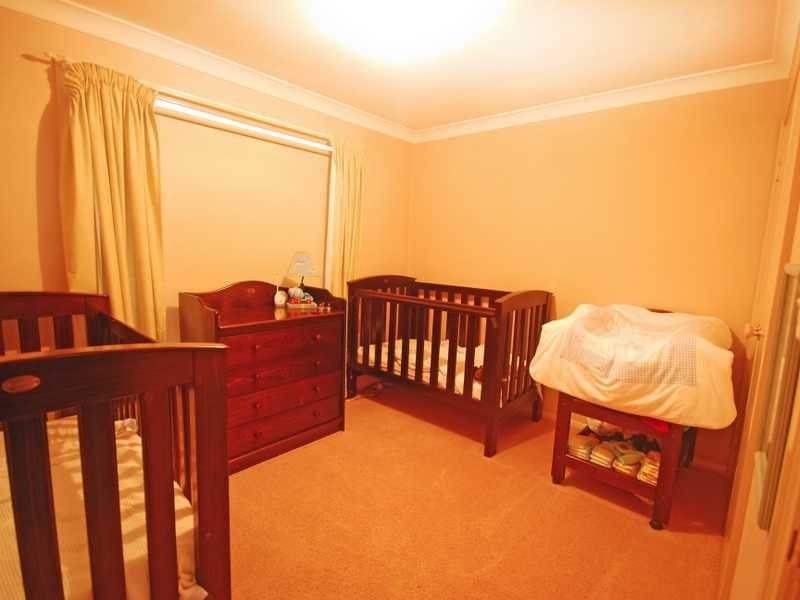 43 Nardoo Street, Glenfield Park NSW 2650