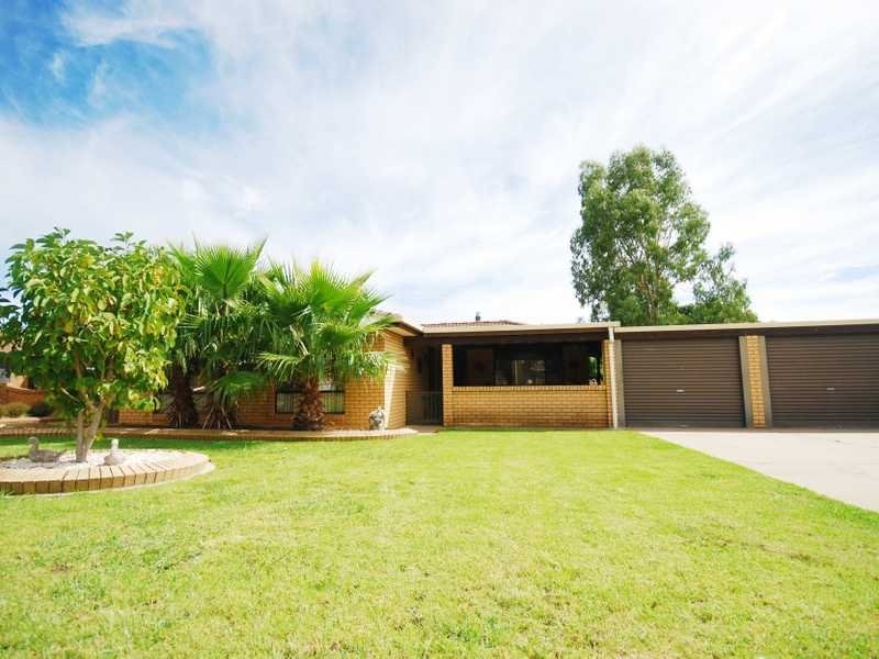 15 Darri Street, Glenfield Park NSW 2650