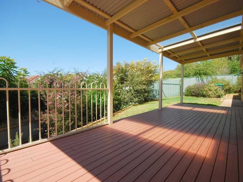 9B Stellway Close, Kooringal NSW 2650