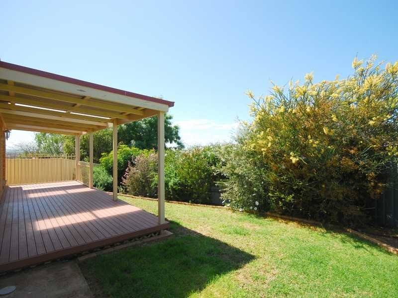 9B Stellway Close, Kooringal NSW 2650