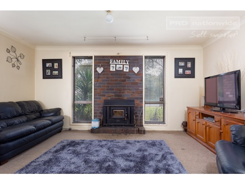 36 Maple Road, Lake Albert NSW 2650