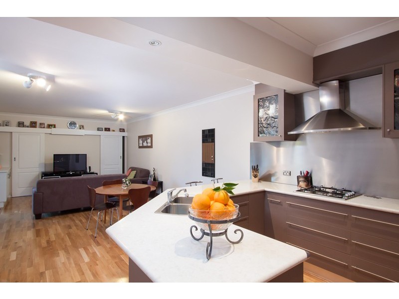 58 Nixon Crescent, Tolland NSW 2650