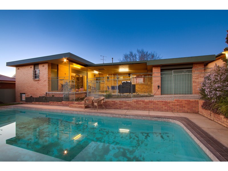 58 Nixon Crescent, Tolland NSW 2650