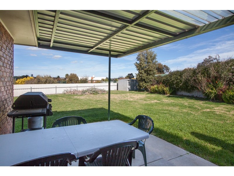 40 Kaldari Crescent, Glenfield Park NSW 2650