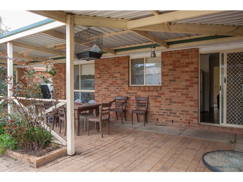 5 Shiralee Place, Estella NSW 2650