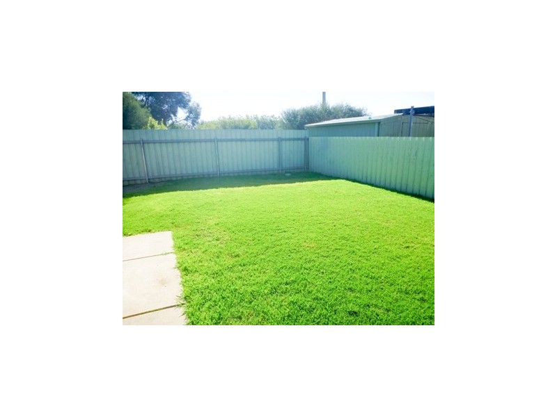 16 Girraween Mews, Glenfield Park NSW 2650