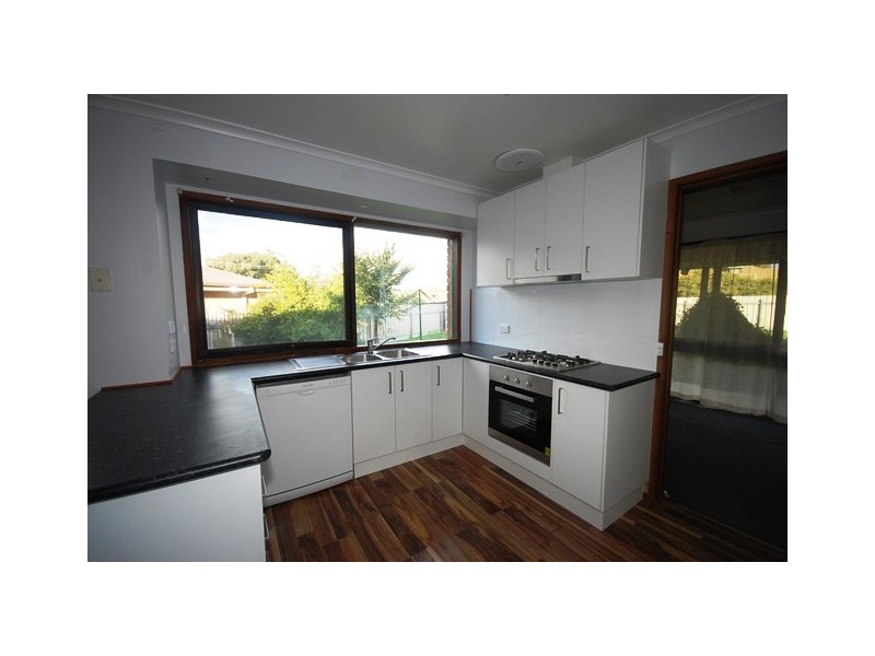 63 Undurra Drive, Glenfield Park NSW 2650