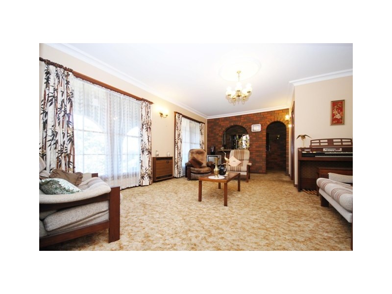 19 Henwood Avenue, Kooringal NSW 2650