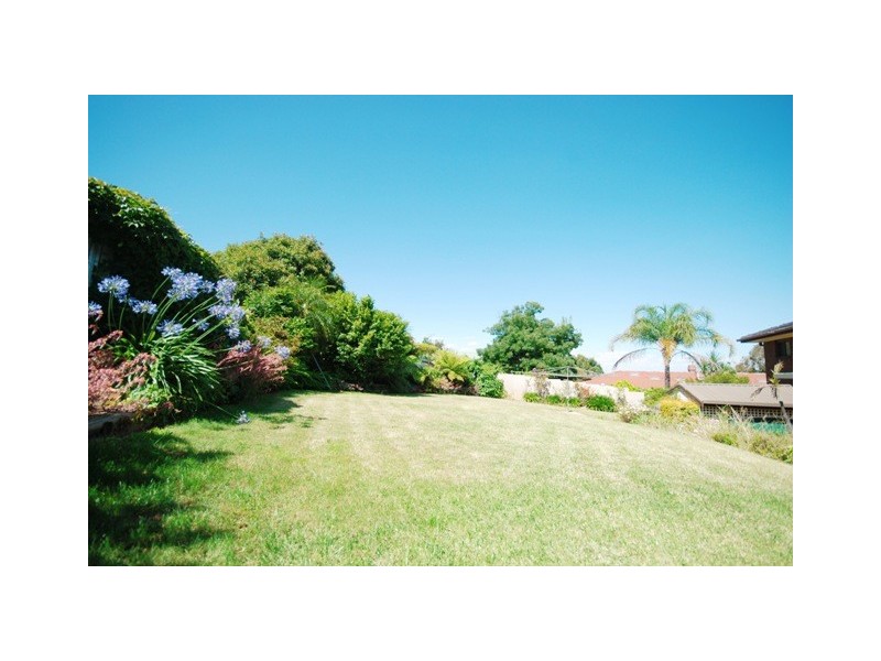 19 Henwood Avenue, Kooringal NSW 2650