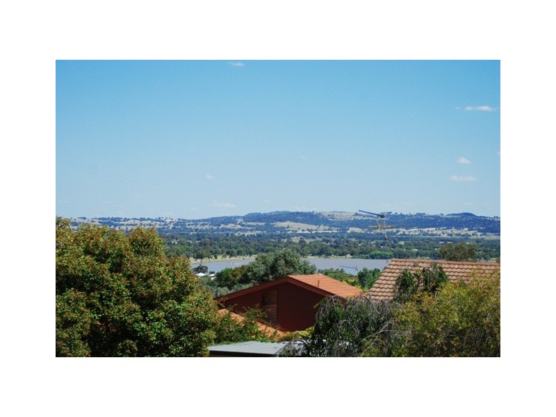 19 Henwood Avenue, Kooringal NSW 2650