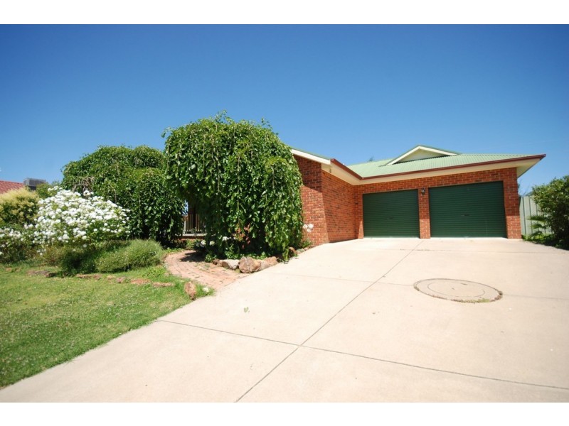 9 Malebo Place, Tatton NSW 2650