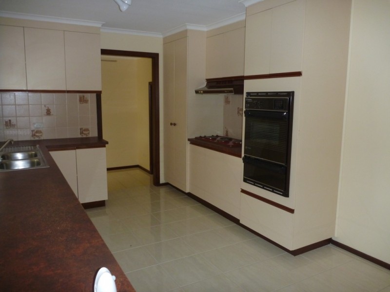 21 Alldis Place, Kooringal NSW 2650