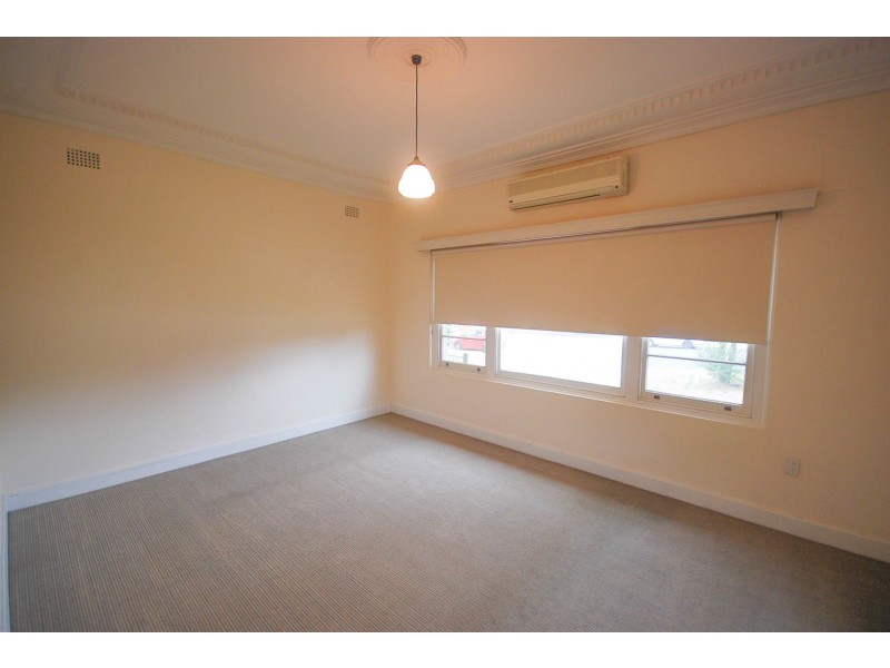 48 Blamey Street, Turvey Park NSW 2650